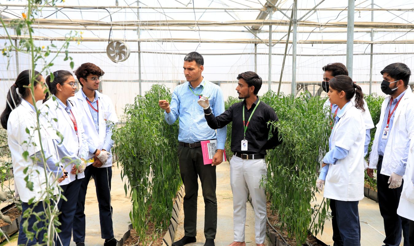 Why Vivekananda Global University is the Best ICAR-Accredited Agriculture College in Jaipur for Future Agri-Leaders
